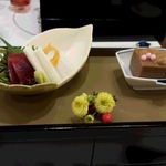 大志満 - 昼弁当　刺身と胡麻豆腐