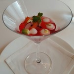 ランベリー ナオト キシモト - ビーツのジュレとスモークした豆乳クリーム