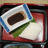 割烹 吉源 - 鮭のワタ醤油で食べる大根