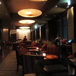 オリエンタルラウンジ - 落ち着いた店内