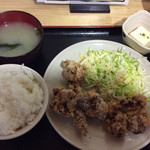 まるつ食堂 - 唐揚げ定食＠520円