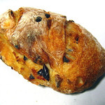 パンの店　ポルカ - くるみ￥270（216/1現在）