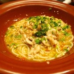 蓮香 - 桂林米綫（白子入り丸ビーフン、桂林辣淑醤煮込み）