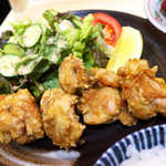 Kaisen Shokudou Yoichi - ザンギ（鶏の唐揚げ）は薄味。卓上の岩塩を振り掛けると美味！