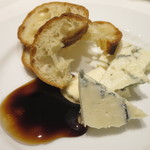 プレゼンテ スギ - (2016年2月)ゴルゴンゾーラ　蜂蜜と葡萄濃縮液