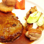 Gasuto - ハンバーグと鶏肉味噌味
