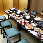 玉造温泉 湯之助の宿 長楽園 - 夕食会場（畳の部屋に椅子）