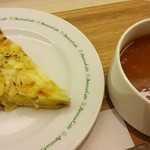 アロマカフェ - 冬ねぎとタイムのキッシュ・トマト＆バジルのスープ
