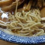 中華そば 多賀野 - 麺はこんな感じです。