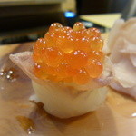 吉乃寿司 - いくらと白身