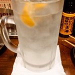 やきとん筑前屋 - 酎ハイのメガジョッキ(750円)