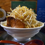 ヤスじろう（麺量300g、ショウガ）