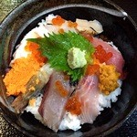 おけしょう鮮魚の海中苑 - 海鮮丼（舟）