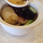 Singapore Seafood Republic - 海苔とシーフードのスープ