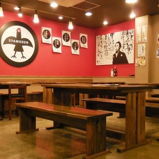 ○8名様用テーブル席