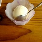 Mamma Kamakuraya - デザートのアイスクリーム