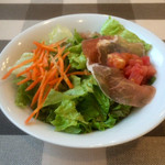 ステーキハウス寿楽 - サラダも美味しい（≧∇≦）