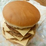 ロッテリア - 【2016.2.29(月)】ロッテリアタワーチーズバーガー(5段)