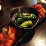 SATOブリアン - キムチの盛り合わせ＆塩だれたたき胡瓜