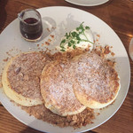 ヨーキーズブランチ - キャラメルナッツパンケーキ