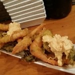 ビストロ シン 2 - 【2016年2月】牡蠣とエーゲ海エビのフリット：950円