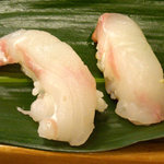 すし処 まる辰 - 鯛