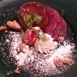 コロッセオ - ピエモンテ風カカオプリン「ボネ」、洋梨の赤ワイン煮