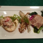 コロッセオ - なんとも豪勢！1品ごとのボリュームがしっかり楽しめる、前菜5種盛り合わせ