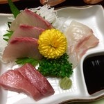 せきのや - さすが漁港の町、スゲ〜食感じゃねーか⁈
      