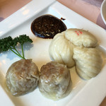 天外天 - 蒸しパンと肉シューマイ