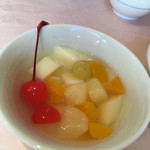 天外天 - ランチ 杏仁豆腐