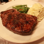 Hy's STEAKHOUSE - 骨付きニューヨーク・ステーキ(16-04)