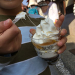 杉養蜂園 - 料理写真:びよ～んと蜂蜜