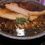 鶴亀 - 熟成醤油ラーメン　680円＝16年2月