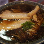 鶴亀 - 熟成醤油ラーメン　680円＝16年2月