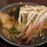 鶴亀 - 拉麺と云う良い和風そばっぽい！？麺には星が見える