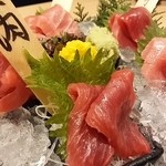 寿司居酒屋 番屋 - 本マグロ味比べ五種盛り