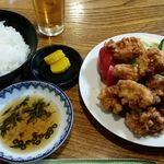 兼山 - カラアゲ８００円とライス１５０円　計９５０円