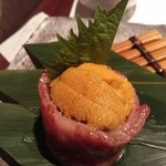 和牛焼肉 とびうし - 3回目。雲丹の肉巻。もう1個は相方さんの胃袋の中ｗ