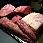 熟成神戸牛プレミアム 听 - 