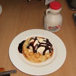 はぐら茶屋 - 唯一注文できるお菓子、大きなワッフルです。