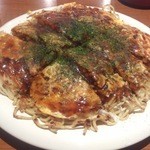 広島お好み焼・鉄板焼 テツボウ - ・肉玉ソバダブル 1020円