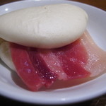 清粥小菜　明 - 金華豚のハム〜蒸しパンではさんで～