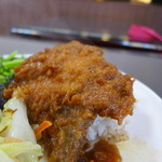 三重知高飯 - てりてりの排骨、ご飯はちょっと。