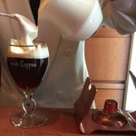 サンルーカルバー - 生クリームを乗せる