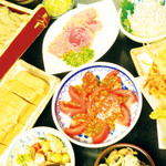 Suza Kaya - 日本酒や一品料理を豊富に揃えています。お食事や宴の後の締めとして『へぎそば』を召し上がって欲しい♪