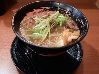 Ramen Kara Ya - とろ肉ラーメン850円