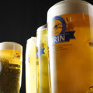 宴を最高潮に盛り上げる1Lギガジョッキ生ビールで乾杯！