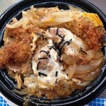 サンカクマート - ミニカツ丼　３２４円