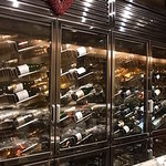 サロン・ド・シャンパーニュ ヴィオニス - バックバー　シャンパーニュだらけ